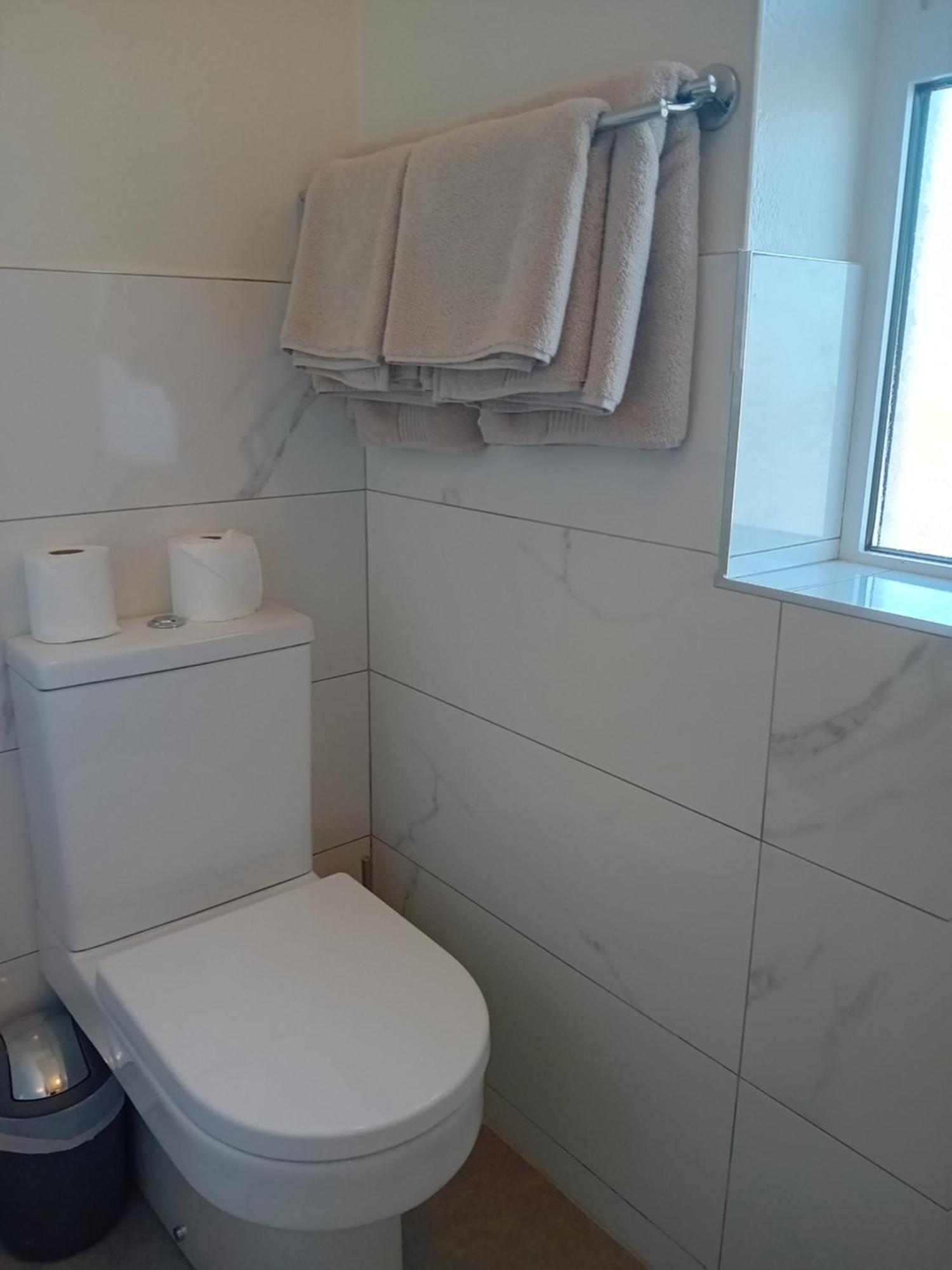 Fairwinds Guest Accommodation ドゥーリン エクステリア 写真